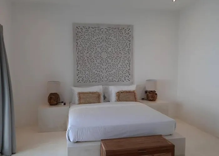 Villa Noah By Is Simple